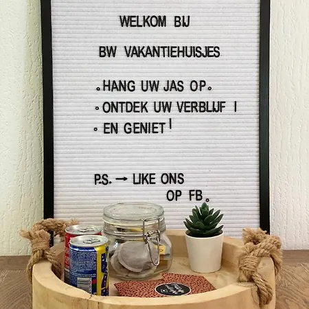 Modern Chalet In 87 Campsite Putten