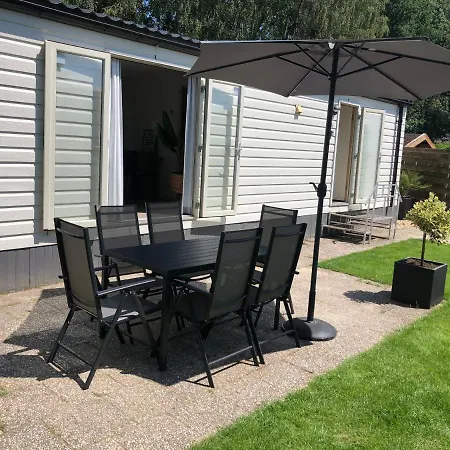 Parque de Campismo Modern Chalet In 87 Putten